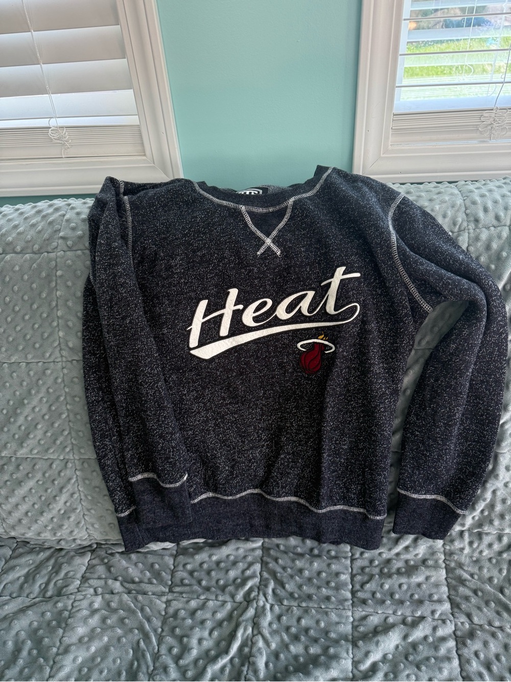 Miami Heat Women's Black Crewneck Sweatshirt
